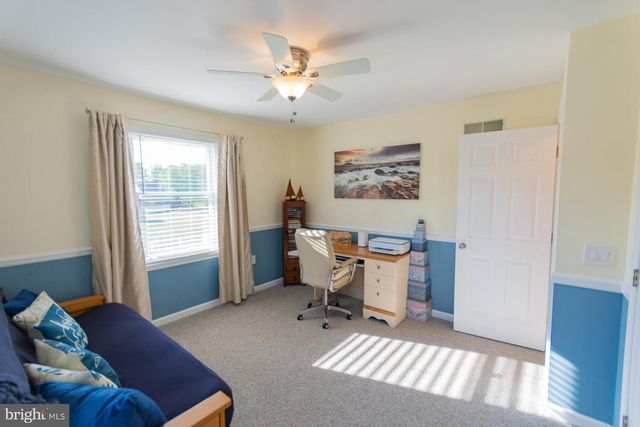 217 WHITMER RD, Shenandoah Junction, WV 25442
