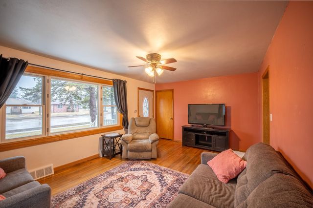 5506 Tower Avenue, Superior, WI 54880