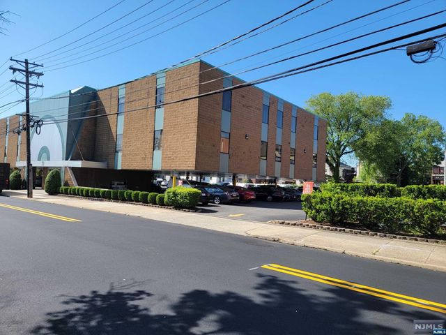 71 Union Avenue, Rutherford, NJ 07070
