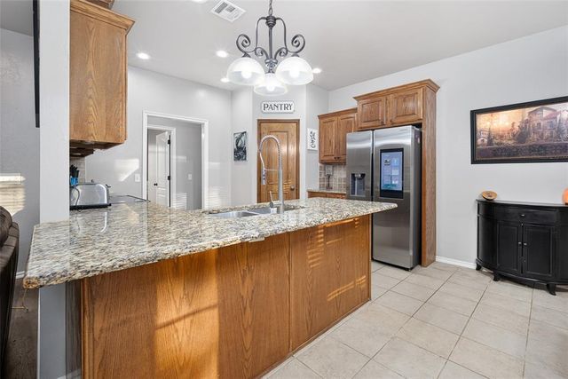 8621 Blue Heron Cove, Edmond, OK 73034
