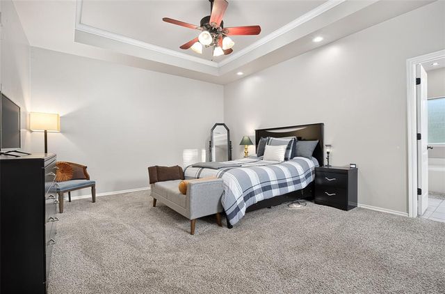 8621 Blue Heron Cove, Edmond, OK 73034