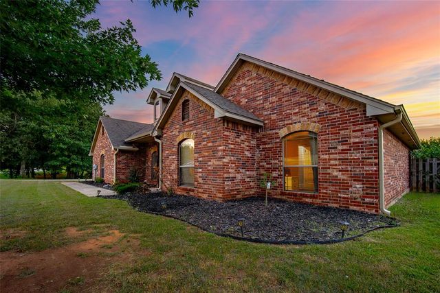 8621 Blue Heron Cove, Edmond, OK 73034