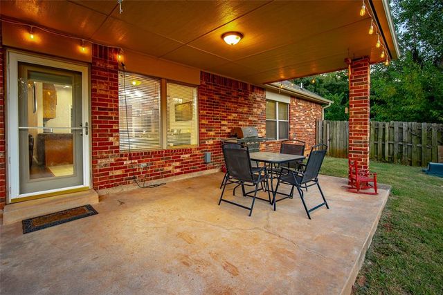 8621 Blue Heron Cove, Edmond, OK 73034