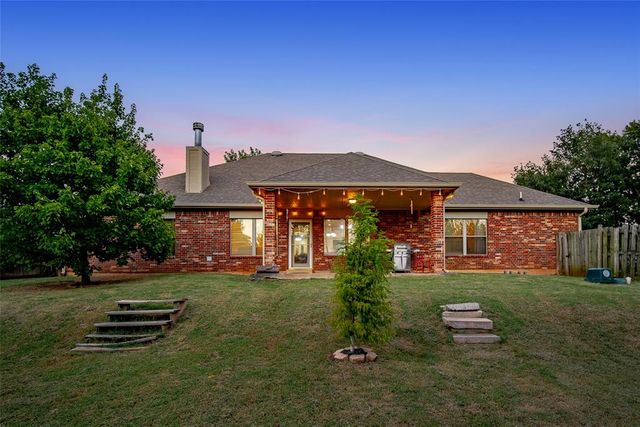 8621 Blue Heron Cove, Edmond, OK 73034