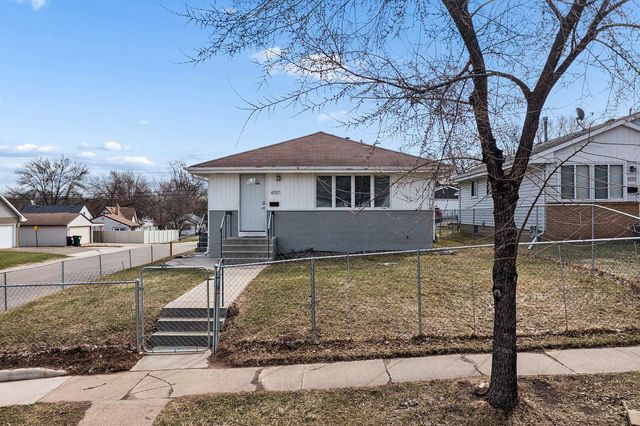 4257 5th Street NE, Columbia Heights, MN 55421