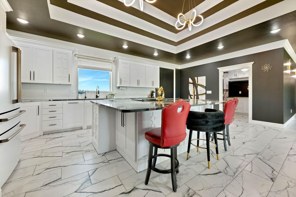 Image 16 of property listing at 1605 Club House Lane, San Angelo, TX 76904