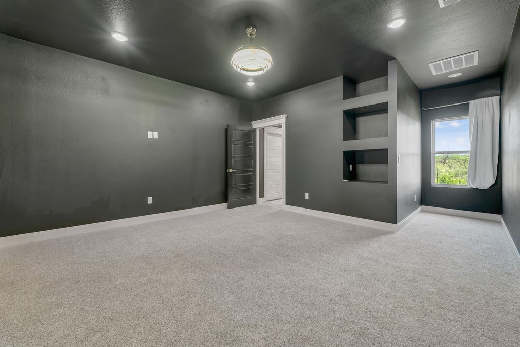 Image 26 of property listing at 1605 Club House Lane, San Angelo, TX 76904