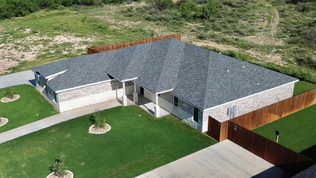 Image 29 of property listing at 1605 Club House Lane, San Angelo, TX 76904