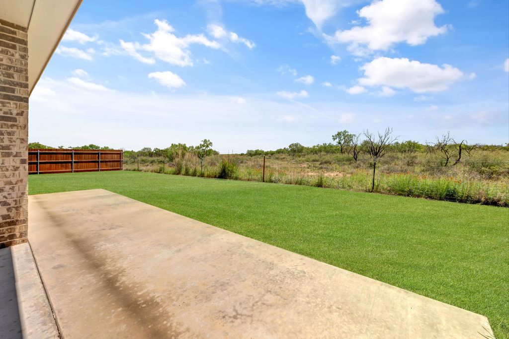 Image 31 of property listing at 1605 Club House Lane, San Angelo, TX 76904