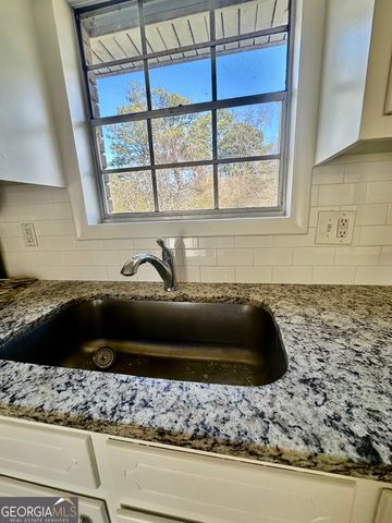 501 Lee Byrd Road, Loganville, GA 30052