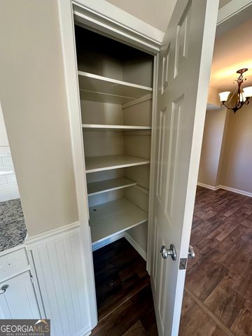 501 Lee Byrd Road, Loganville, GA 30052