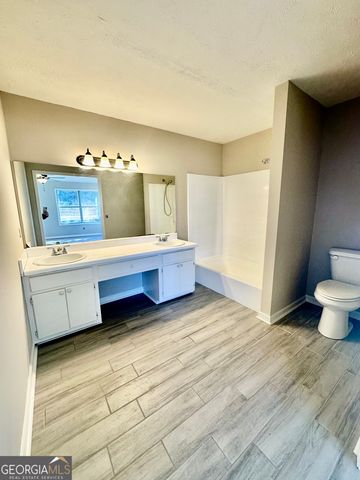 501 Lee Byrd Road, Loganville, GA 30052