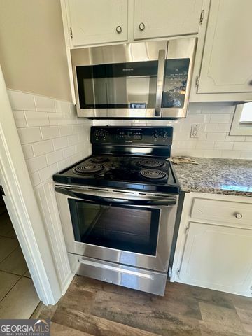 501 Lee Byrd Road, Loganville, GA 30052