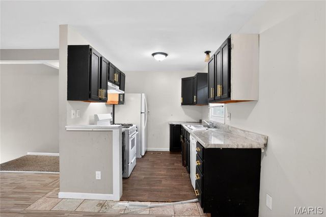715 Valencia Avenue, St Louis, MO 63138