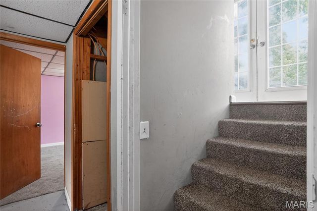 715 Valencia Avenue, St Louis, MO 63138