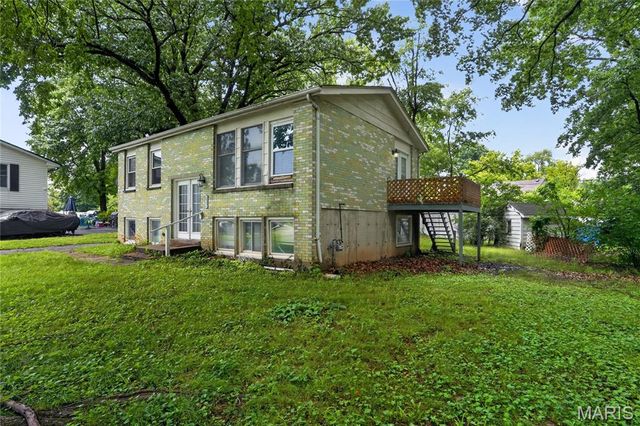 715 Valencia Avenue, St Louis, MO 63138