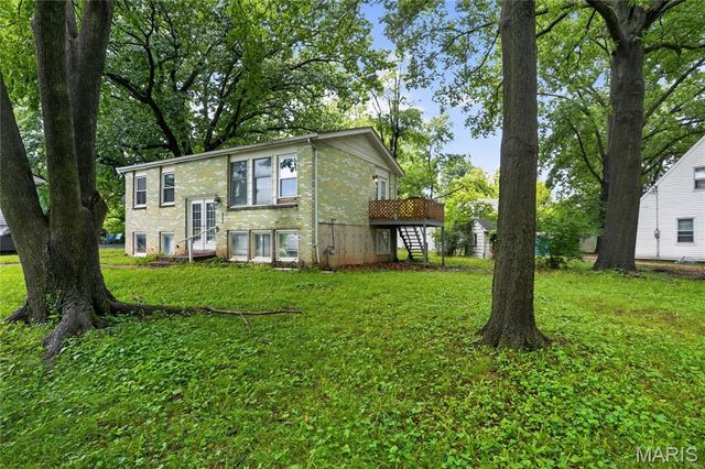 715 Valencia Avenue, St Louis, MO 63138