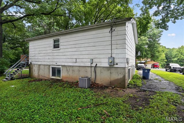 715 Valencia Avenue, St Louis, MO 63138