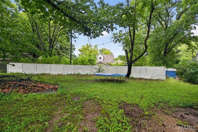 715 Valencia Avenue, St Louis, MO 63138