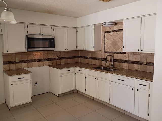 3254 Amber Court, Fort Worth, TX 76133