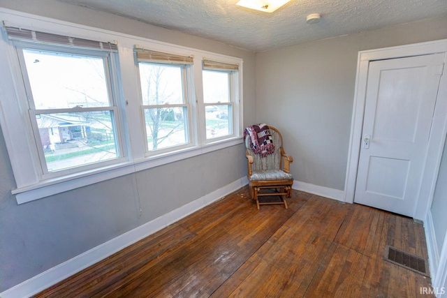 1222 N Center Street, Plymouth, IN 46563