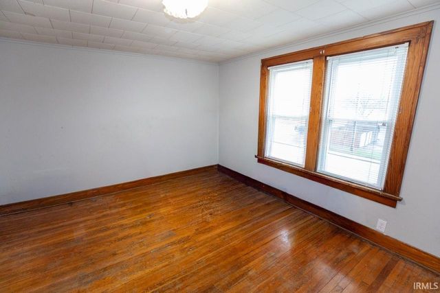 1222 N Center Street, Plymouth, IN 46563