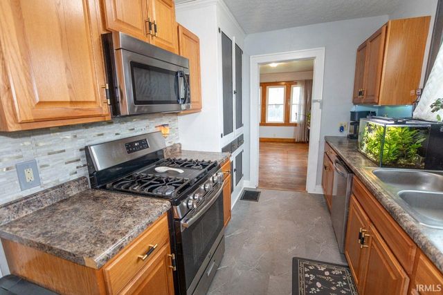 1222 N Center Street, Plymouth, IN 46563