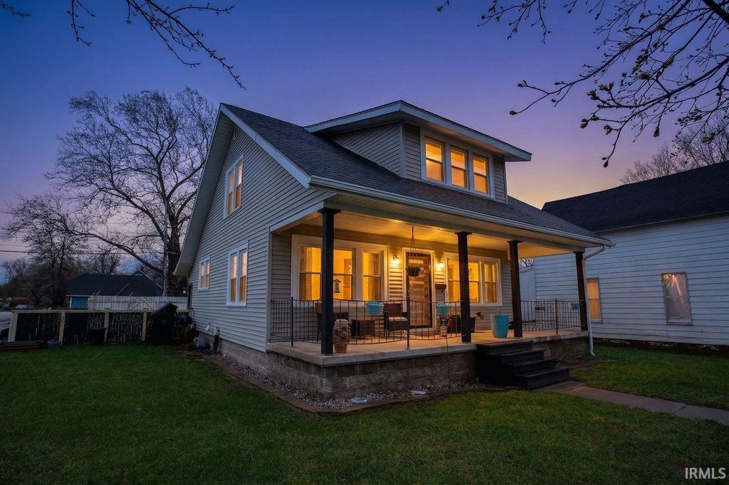 1222 N Center Street, Plymouth, IN 46563