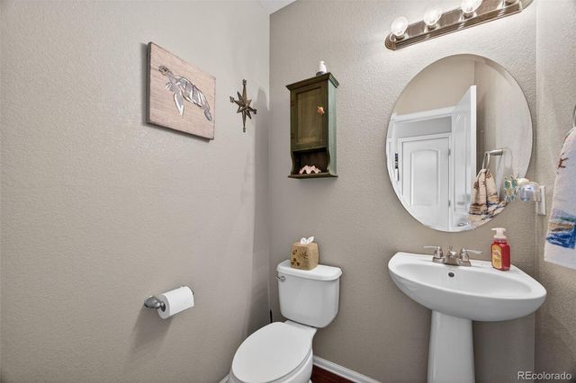 10247 Olathe Way, Commerce City, CO 80022