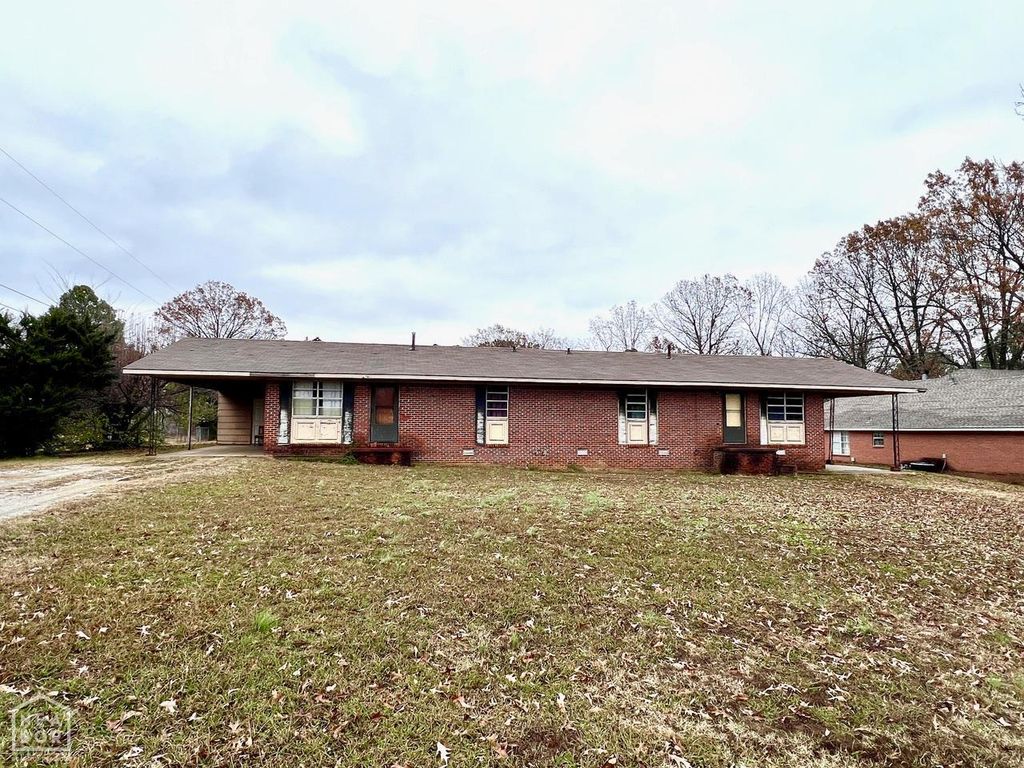 1206 Jewell Drive, Jonesboro, AR 72405