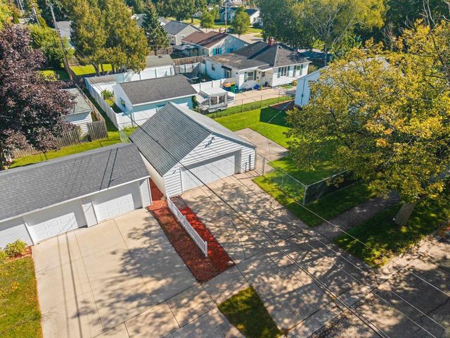 1106 MINAHAN STREET, Green Bay, WI 54303