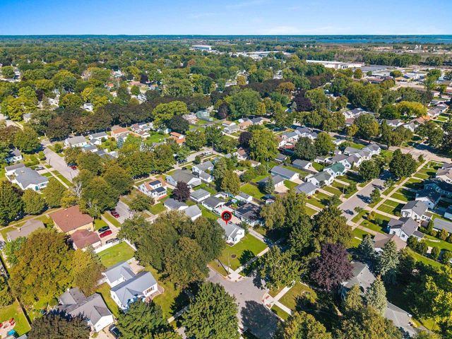 1106 MINAHAN STREET, Green Bay, WI 54303