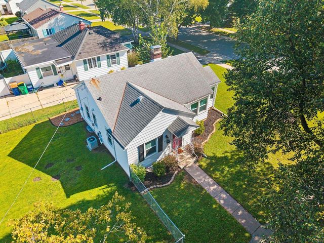 1106 MINAHAN STREET, Green Bay, WI 54303
