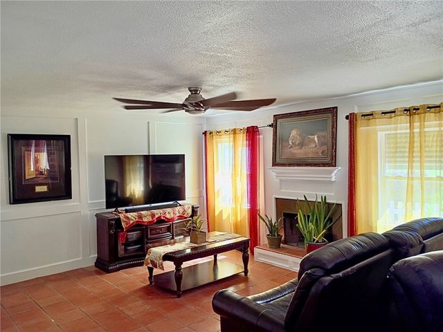 830 Cliff Dr 13, Portland, TX 78374