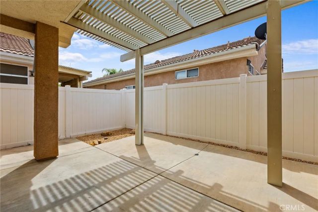 27927 Blaze Lane, Sun City, CA 92585