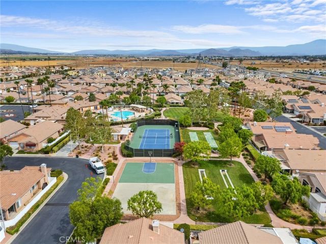 27927 Blaze Lane, Sun City, CA 92585