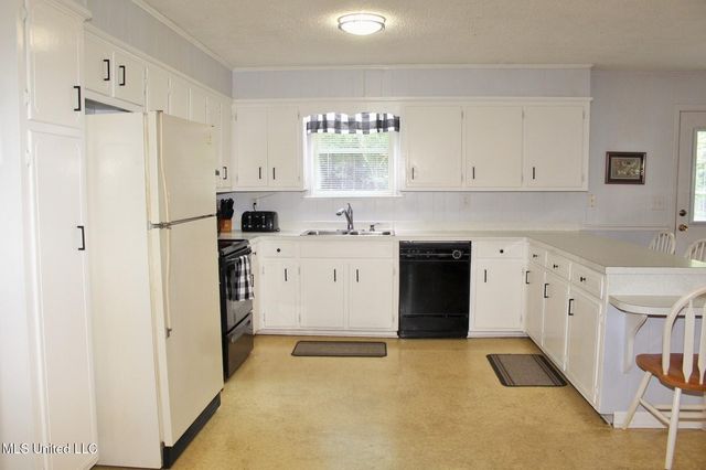 116 Finch Road, Lucedale, MS 39452