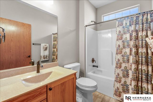 8345 S 65th Street, Lincoln, NE 68516