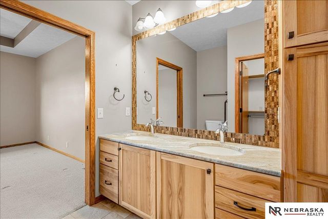 8345 S 65th Street, Lincoln, NE 68516