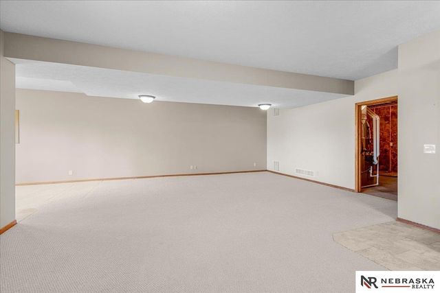 8345 S 65th Street, Lincoln, NE 68516