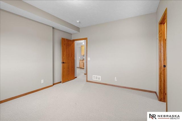 8345 S 65th Street, Lincoln, NE 68516