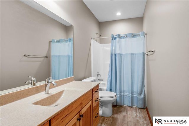 8345 S 65th Street, Lincoln, NE 68516