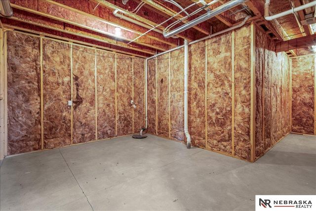 8345 S 65th Street, Lincoln, NE 68516