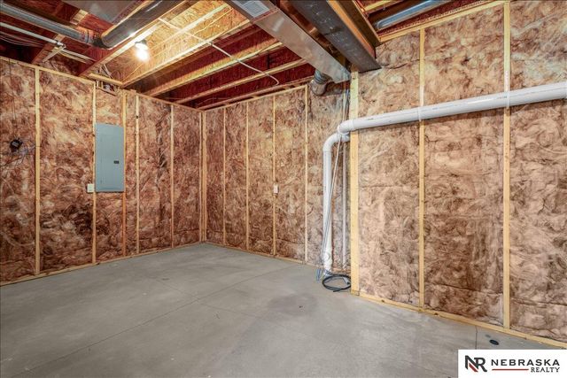 8345 S 65th Street, Lincoln, NE 68516