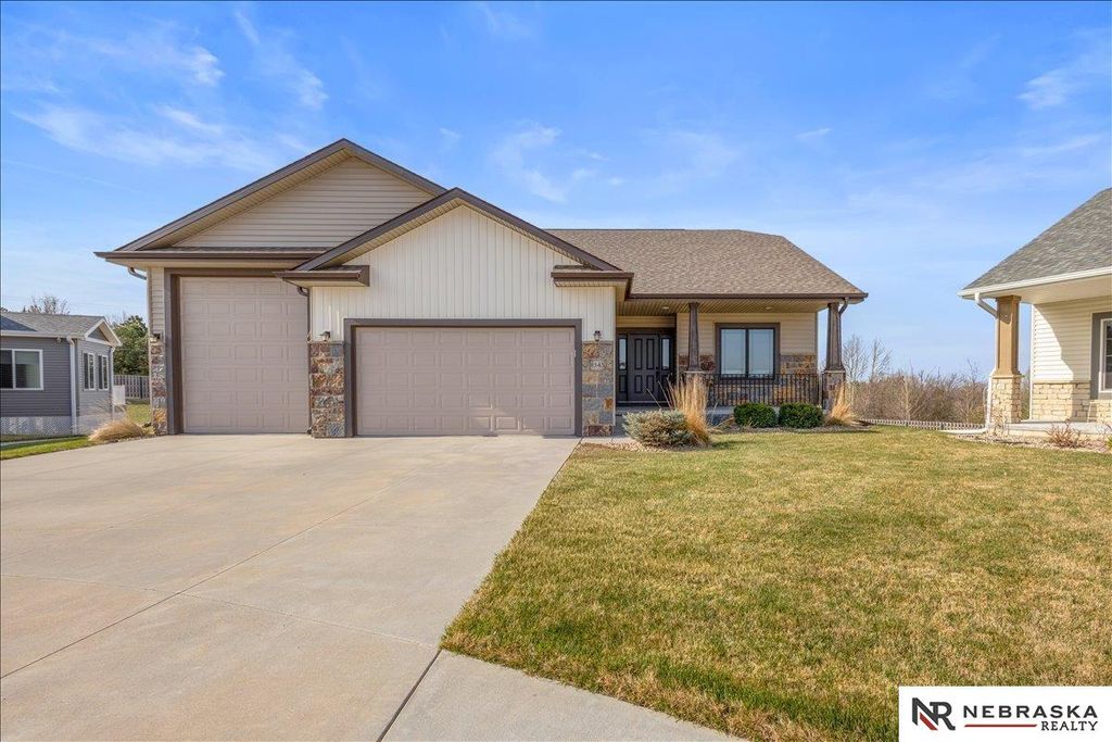 8345 S 65th Street, Lincoln, NE 68516