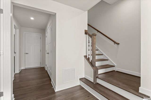 302 BEVINGTON ST, Middle River, MD 21220