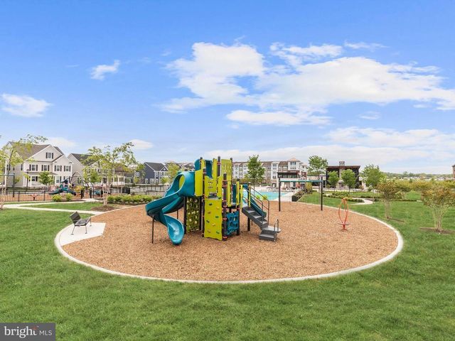 302 BEVINGTON ST, Middle River, MD 21220