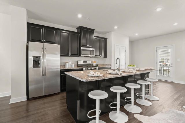 302 BEVINGTON ST, Middle River, MD 21220