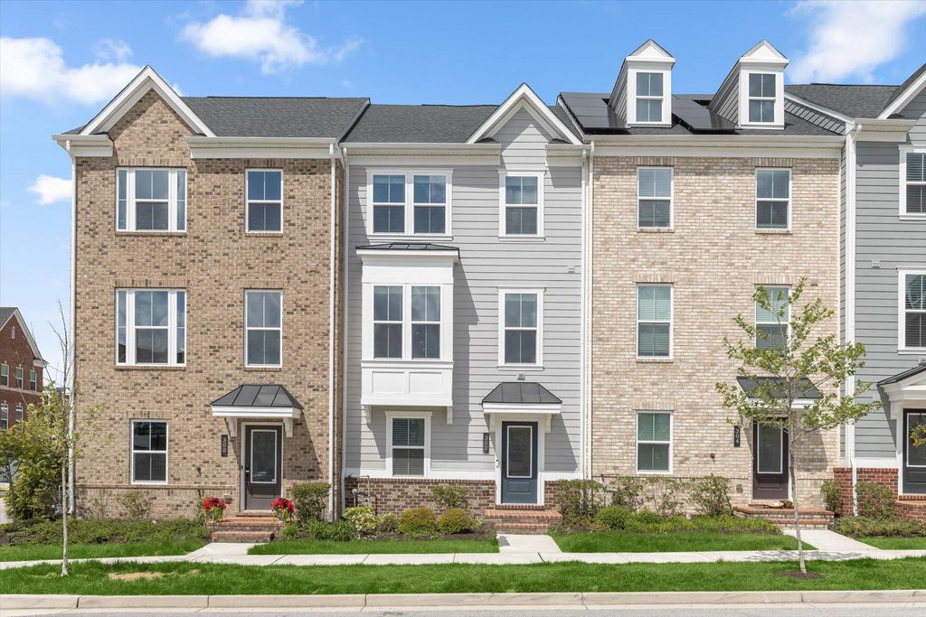 302 BEVINGTON ST, Middle River, MD 21220