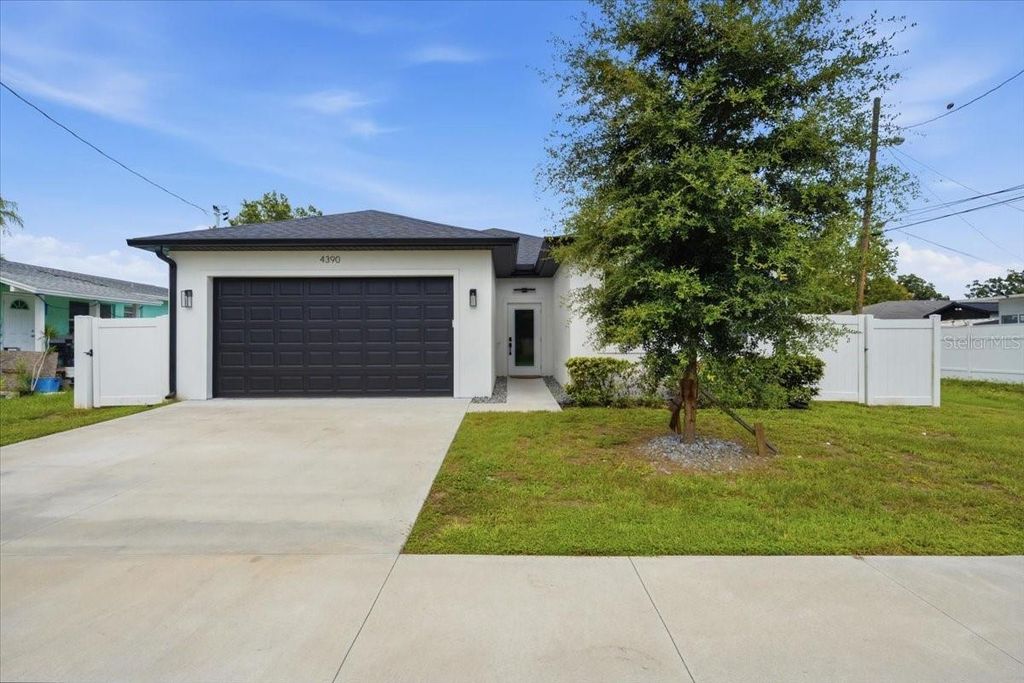 4390 44TH STREET N, St Petersburg, FL 33714
